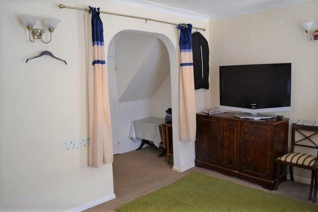 14 St Helens Street - living area1.jpg