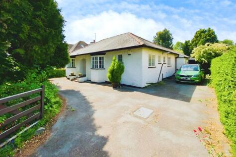 Station Road, Kirby Muxloe, LE9