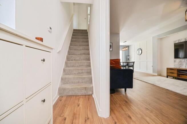 4 bed Detached for sale Image 6