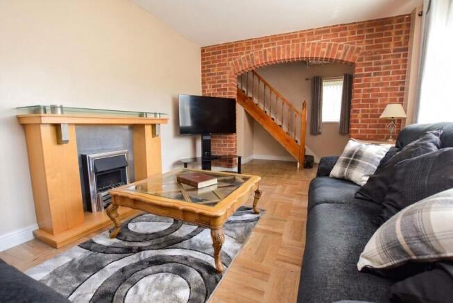 3 bed Semi-Detached for sale Image 4