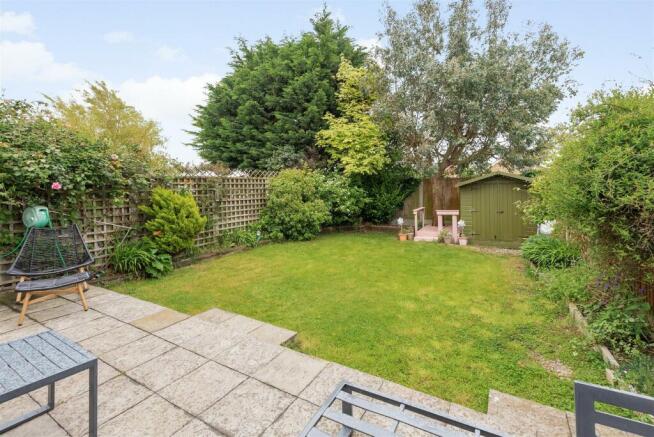 St. Marys Grove, Seasalter