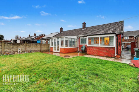 Chestnut Avenue, Brierley