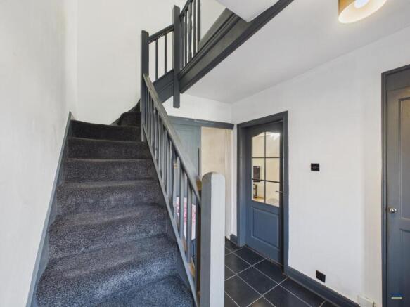 3 bed House for sale Image 10