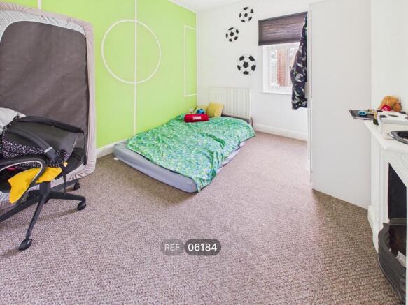 2 bed Terraced to rent Image 12