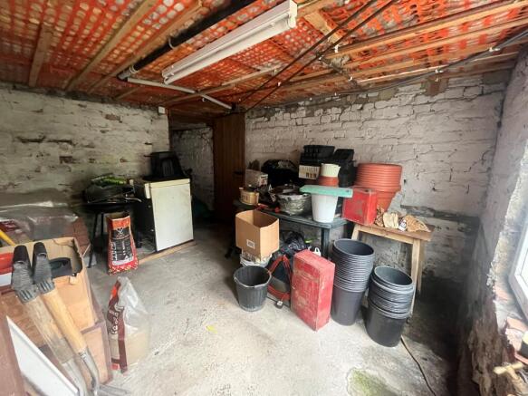 5 bed Terraced for sale Image 12