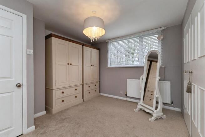 3 bed Semi-Detached Bungalow for sale Image 12
