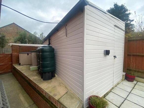 Side Area & Storage