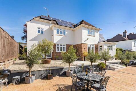 Wellswood Avenue, Torquay, Devon, TQ1 2QE