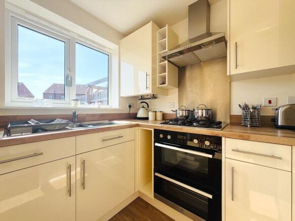 2 bed End of Terrace for sale Image 9