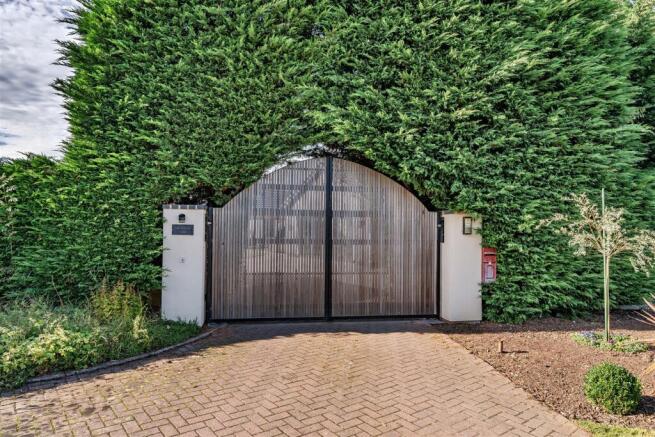 Woodland View, West End, Silverstone