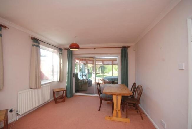 Lounge/Dining Room