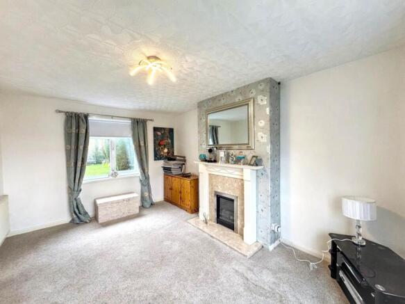 LIVING ROOM 1 (6)