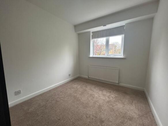 5 bed Detached to rent Image 12