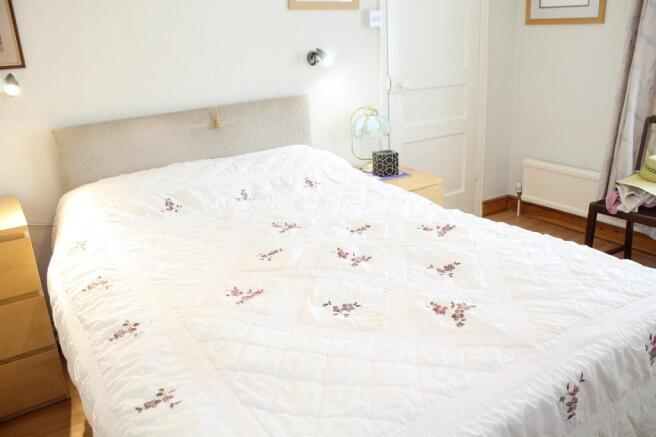 Bedroom 1 Picture 2