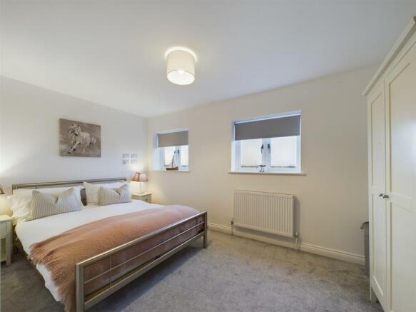 bed 4.jpg
