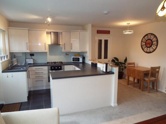 Kitchen Dining Space