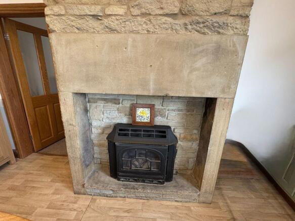3 bed Link Detached House for sale Image 9