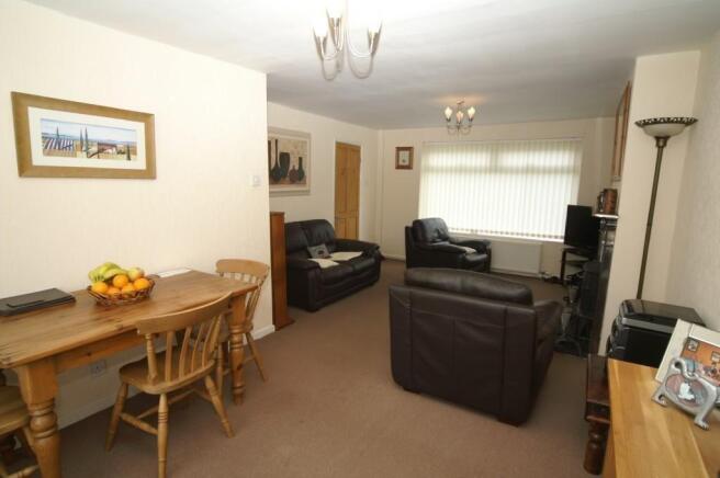 Lounge/Dining Room