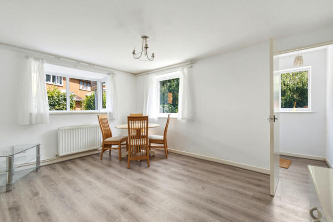 Ellenborough Close, Bishop's Stortford, Hertfordshire, CM23 photo 4