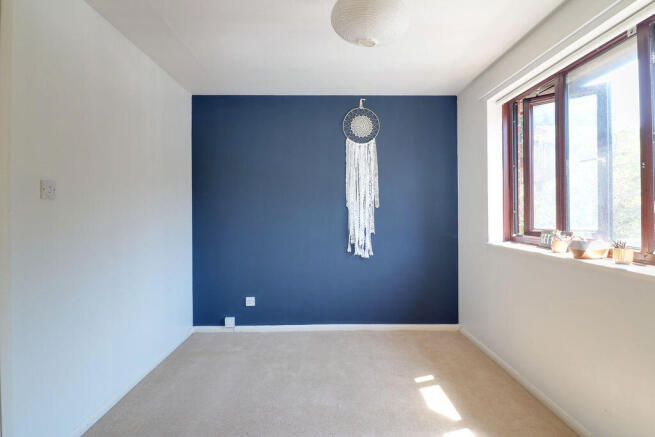 Apartment in Portsmouth, Hilsea - View 5
