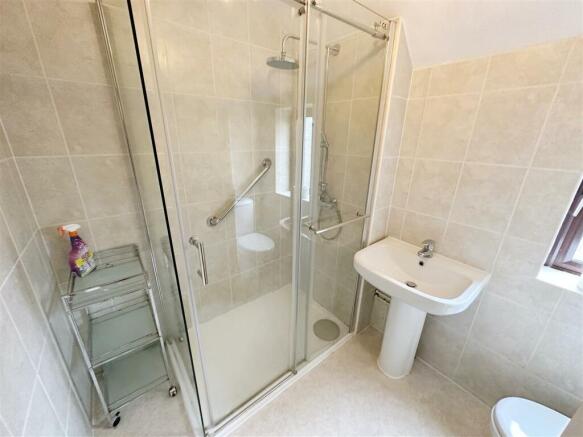 Shower Room.JPG