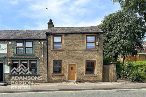 Halifax Road, Hurstead, OL12