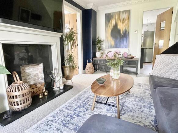 2 bed Semi-Detached for sale Image 8