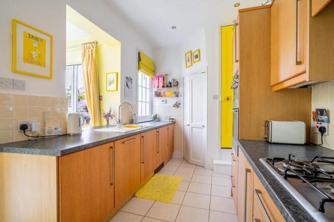 5 bed Terraced for sale Image 4