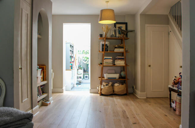 Photo 6