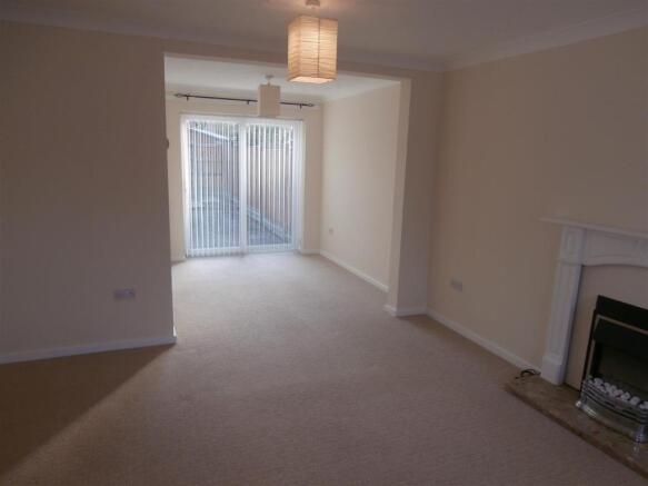 Lounge/ Dining Room