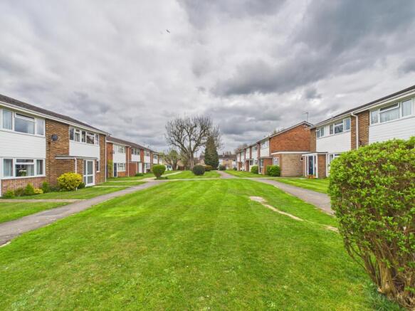 CAM02136G0-PR0576-STILL007