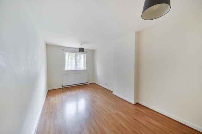 3 bed Semi-Detached for sale Image 10