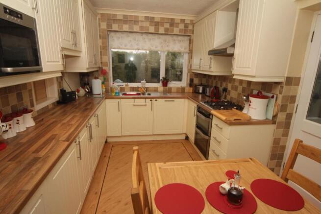BREAKFAST KITCHEN