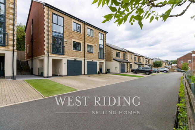 4 bed Semi-Detached for sale in old tame