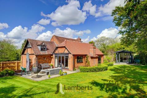 Longhope Close, Winyates Green, B98