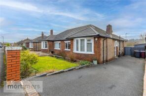 18, Grasmere Avenue, Blackburn BB1 8LD