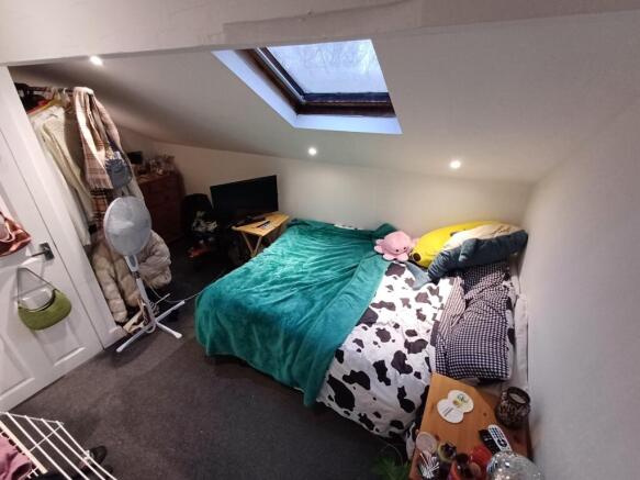 3 bed Terraced to rent Image 10