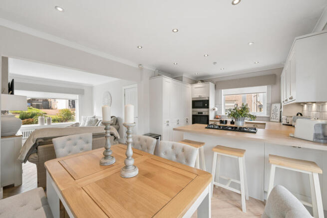 Dining Room/ Kitchen