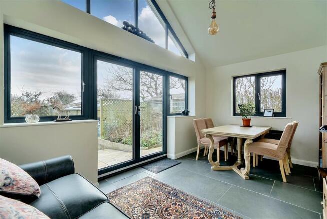 Moorlands3 garden room.jpg