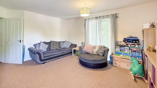 Lounge/dining roo...