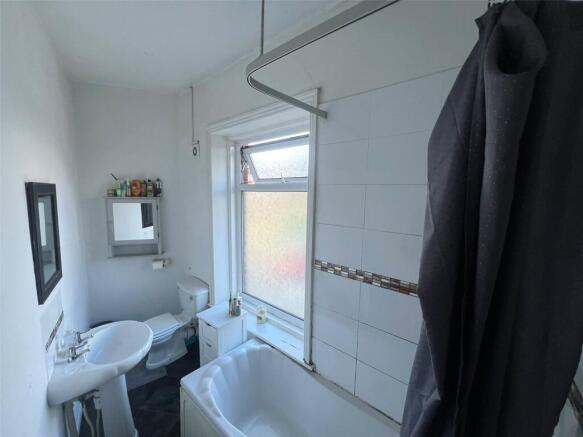 2 bed Terraced for sale Image 10