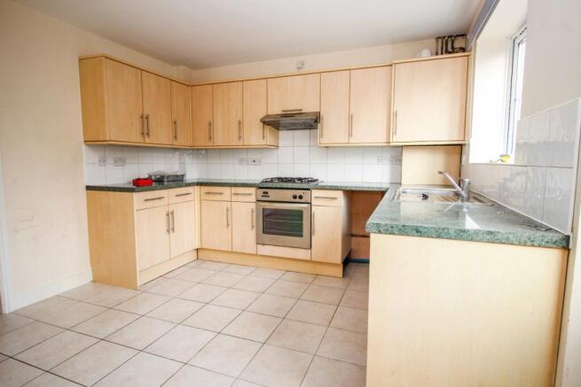 Kitchen / Dining Roo