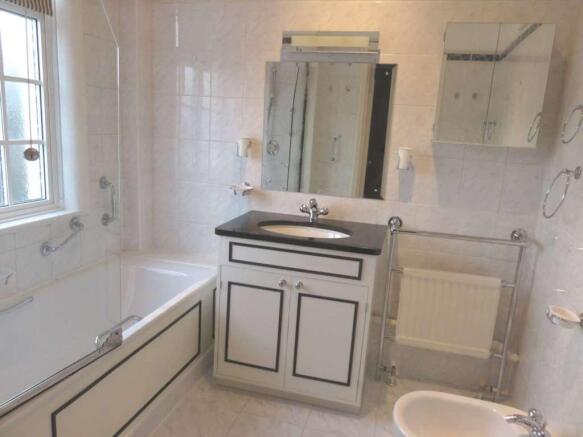Photo 7