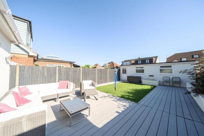 Cooper Grove, Portchester photo 4