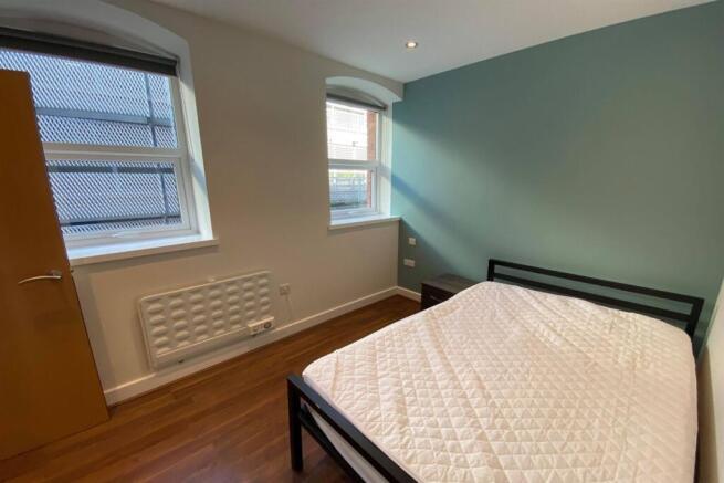 1 bed Apartment to rent Image 7