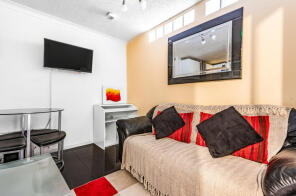 Flat 29, 8a Vesage Court, Leather Lane, London EC1N 7RE