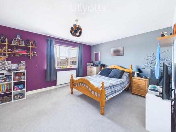 4 bed Detached for sale Image 12