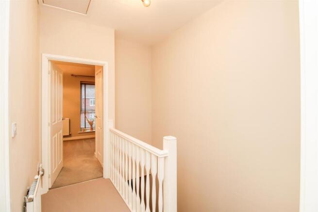 2 bed Town House for sale Image 10