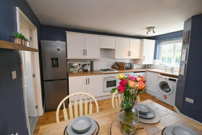3 bed Town House for sale Image 5