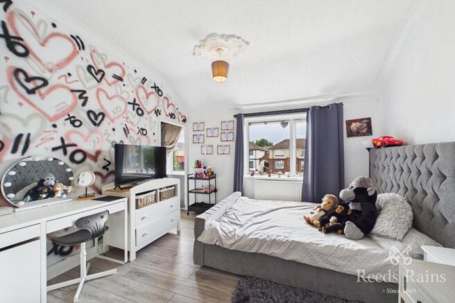 3 bed Semi-Detached for sale Image 12